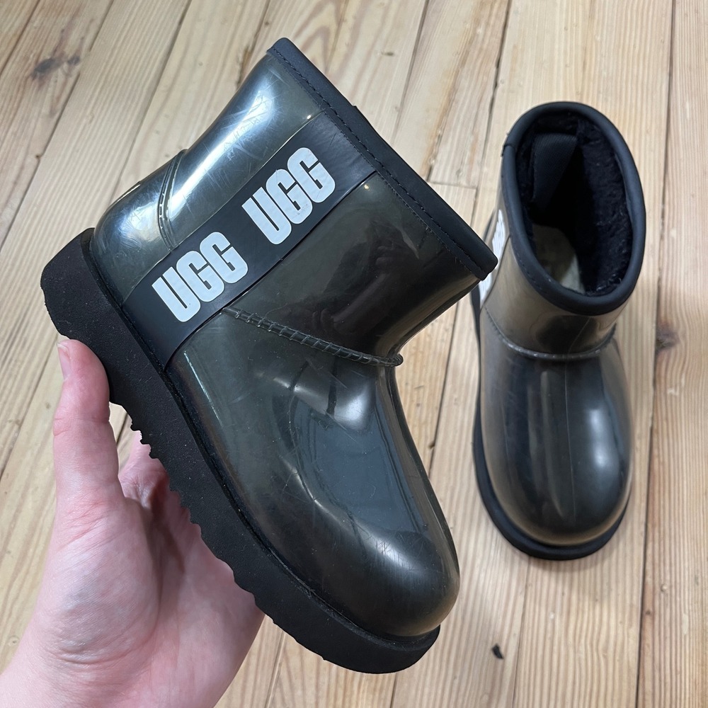 UGG Classic Clear Mini Kids Size 12 Black Waterproof Faux Shearling Rain Boots